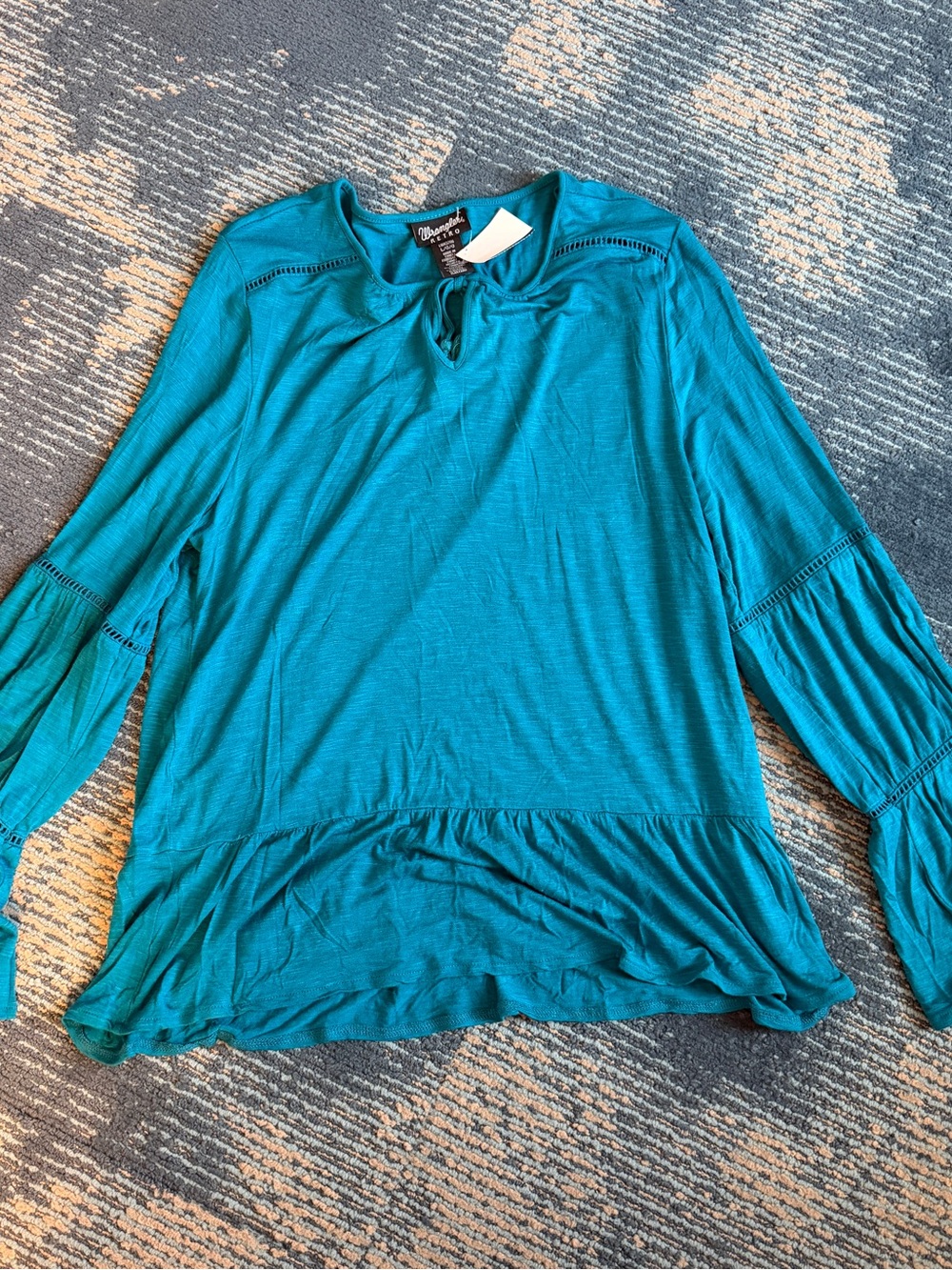 Wrangler Retro Teal Long-Sleeve Peasant Blouse with Keyhole Tie - Picture 1 of 1